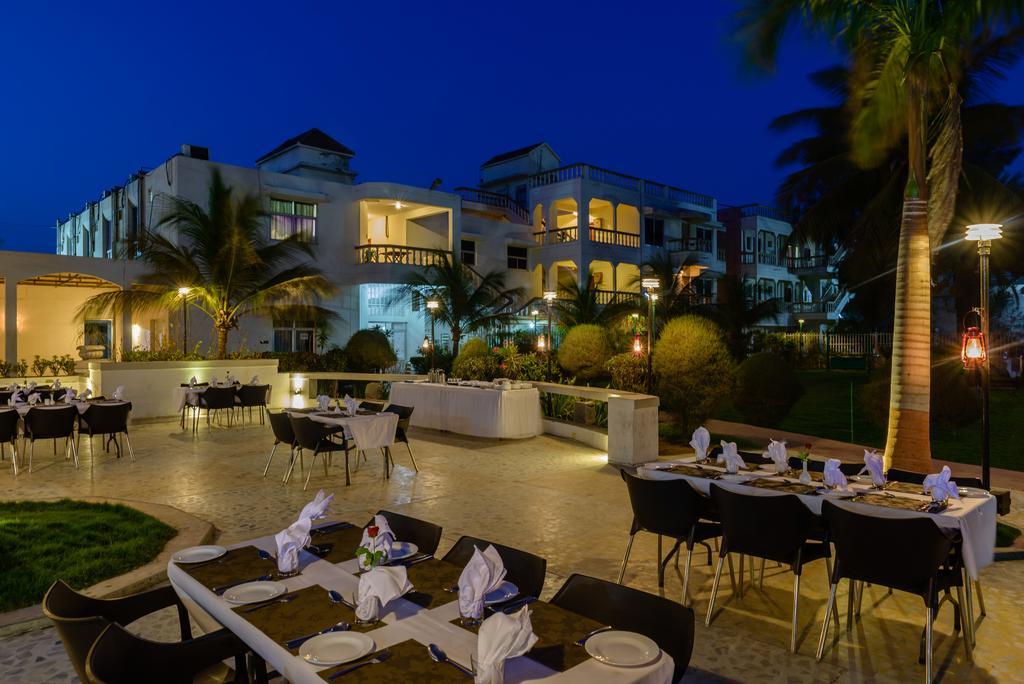 Gāndhīdhām Quality Inn Palms מראה חיצוני תמונה