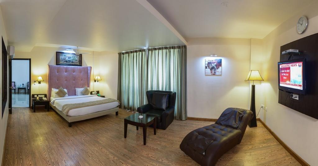 Gāndhīdhām Quality Inn Palms חדר תמונה
